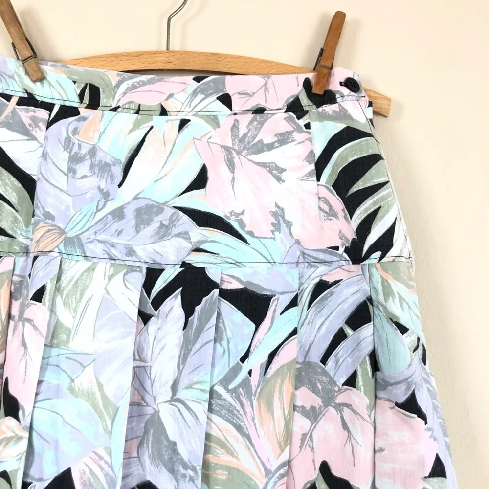 vintage pastel black floral tricks print midi skirt | 80s botanical pleated